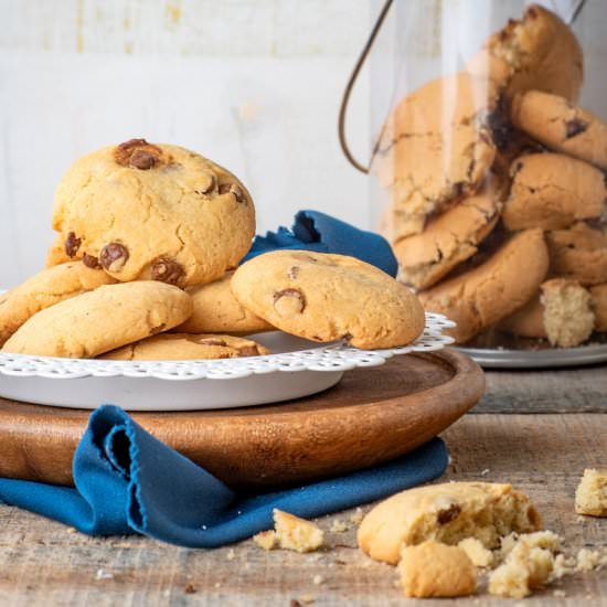 Chocolate Chunk Almond Cookies