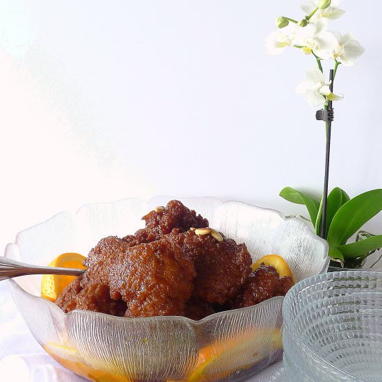 Sweet Dumplings in Caramel Syrup