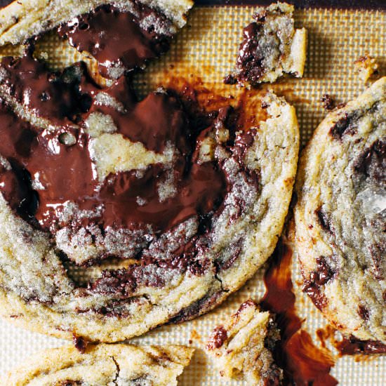 Thin & Chewy Chocolate Chunk Cookie