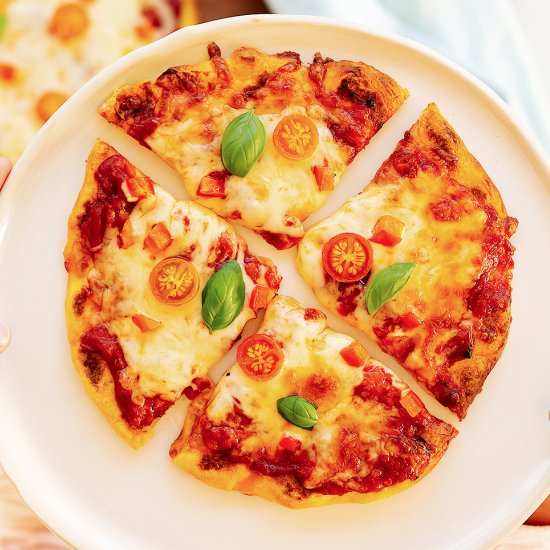 Simple Tomato Pizzas