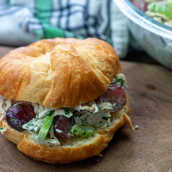 CHICKEN SALAD WITH GRAPES