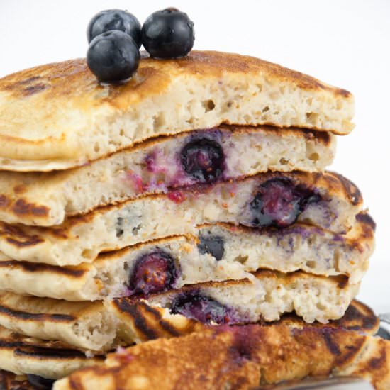 Fluffy Vegan Blueberry Pancakes