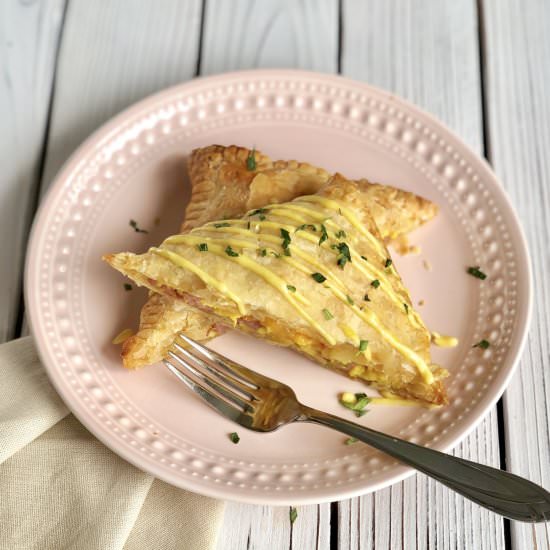 Puff Pastry Eggs Benedict