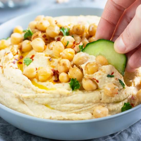 The Best Homemade Hummus