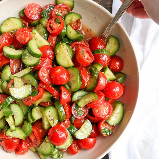 Paleo Whole30 Tomato Cucumber Salad
