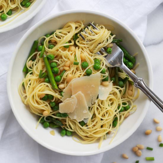 Healthy Pea and Asparagus Pasta