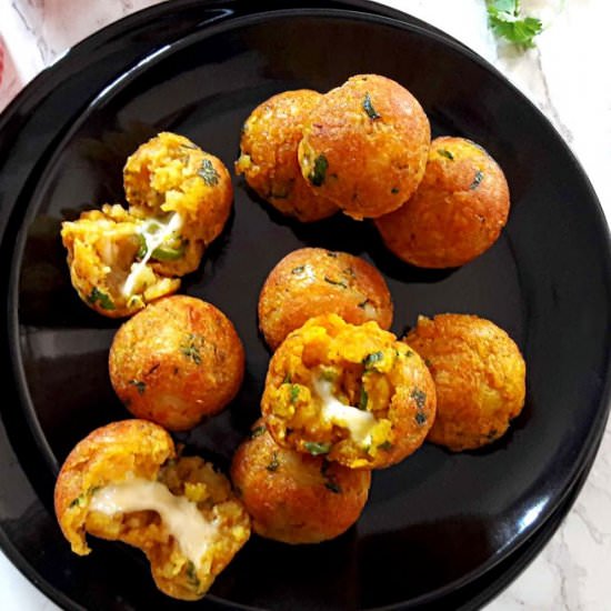 Cheesy Potato Poppers- Croquettes