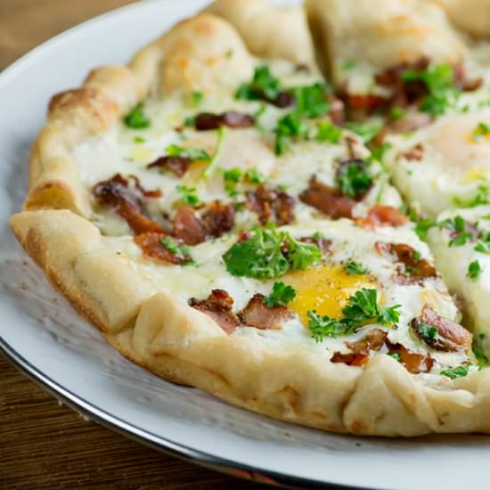 Breakfast Pizza