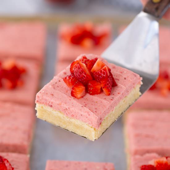 Strawberry Sugar Cookie Bars