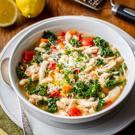 Slow-Cooker Chicken White Bean Soup