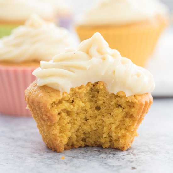 Carrot Cupcakes w/ Cream Cheese
