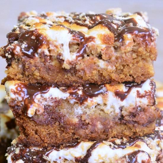 CHOCOLATE S’MORES BARS