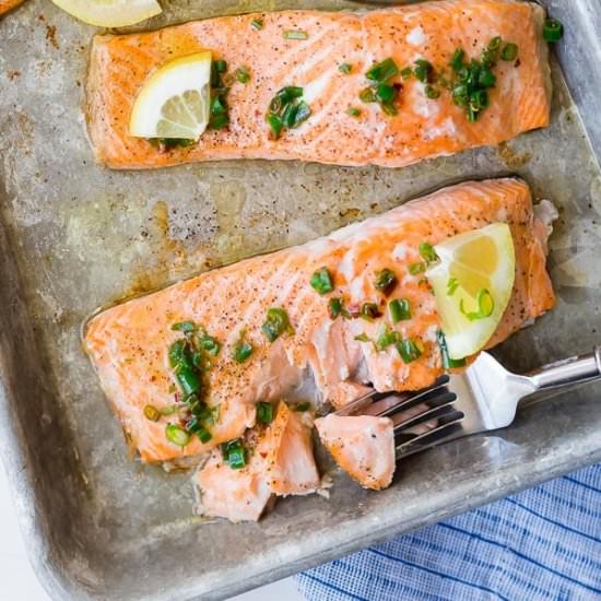 Baked Salmon with Lemon and Chives