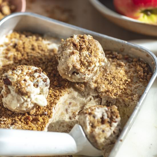 Roasted Apple Crumble Ice Cream