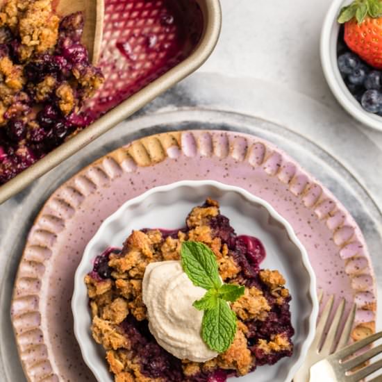 7 Ingredient Berry Crumble