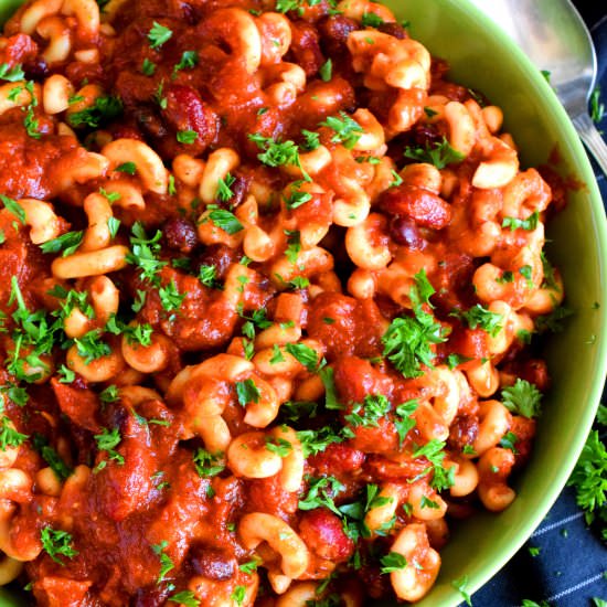 Cheesy Bean Chili with Pasta