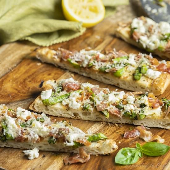 Prosciutto and Asparagus Flatbread