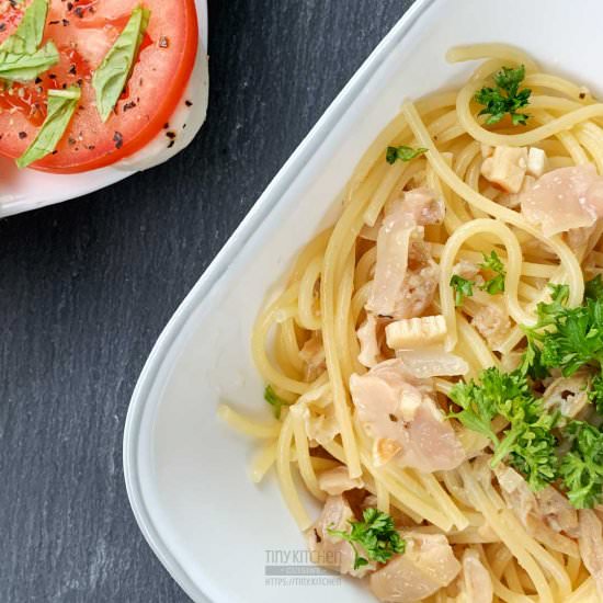 One-Pot Spaghetti with Clams