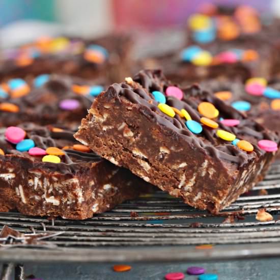 Chocolate peanut butter oat bars