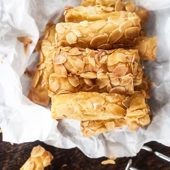 Almond pastry fingers