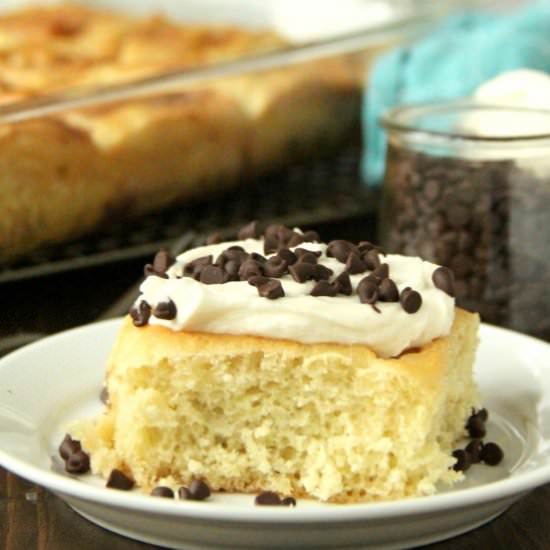 Cannoli Cinnamon Rolls