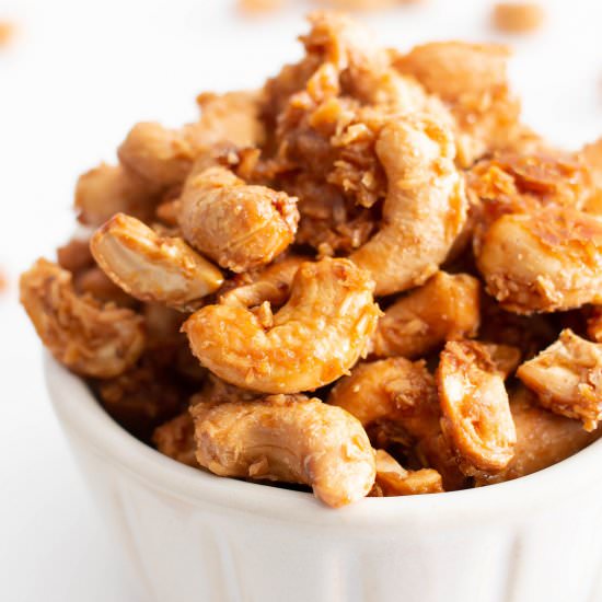 Toasted Coconut Cashews