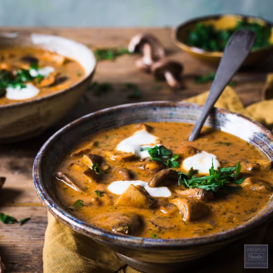Hungarian Mushroom Soup (+ Video)