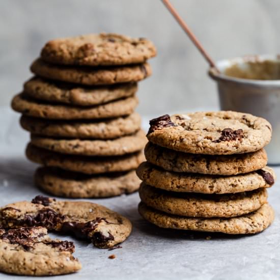 Vegan Tahini Chocolate Chip Cookies