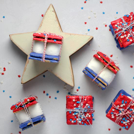 red white and blue s’mores