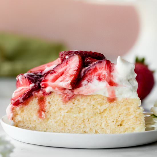 One Layer Strawberry Shortcake Cake