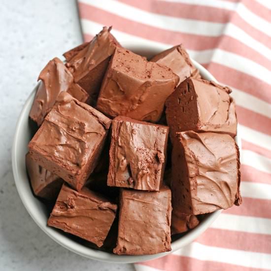 Paleo Chocolate Marshmallows