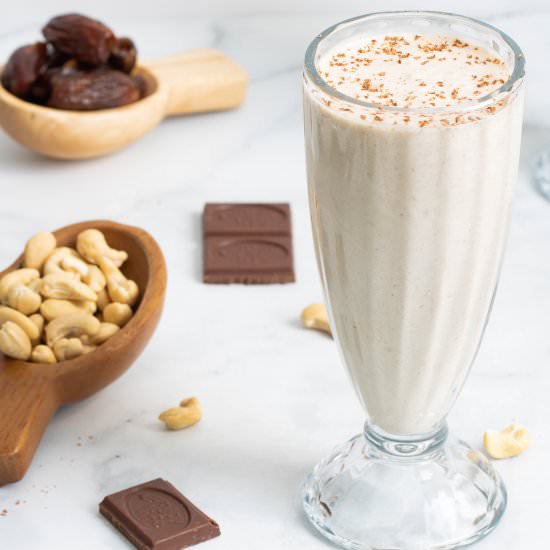 Cashew Date Morning Shake