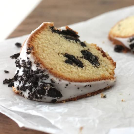 Vanilla Oreo Cake
