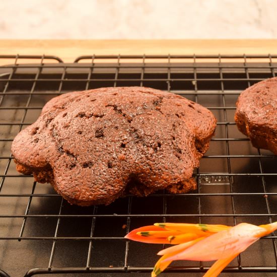 How to Moisten a Dry Cake