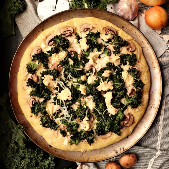 Crispy Kale White Vegan Pizza