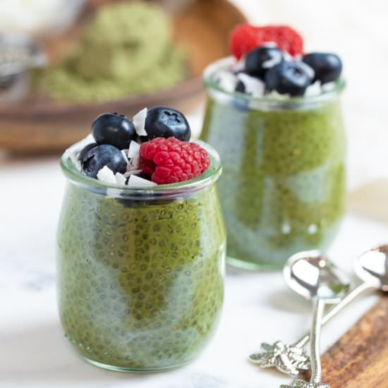 Healthy Keto Matcha Chia Pudding