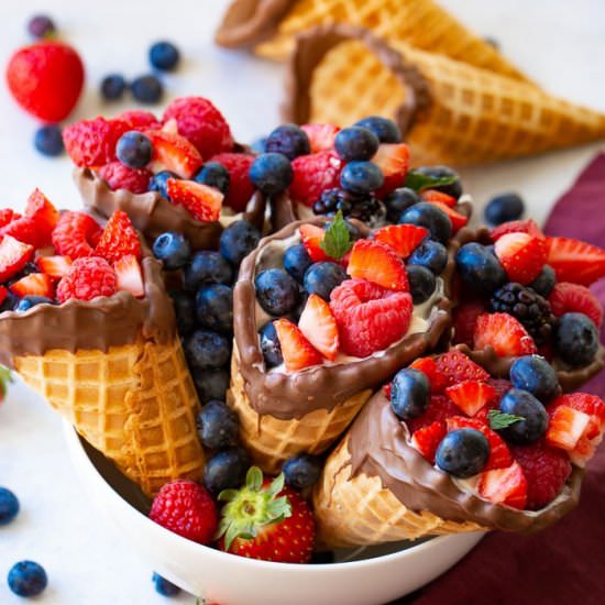 WAFFLE CONE FRUIT AND YOGURT CUPS