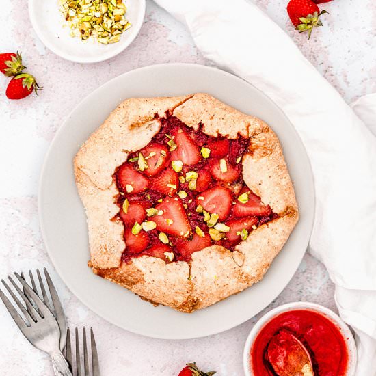 Strawberry rustic tart