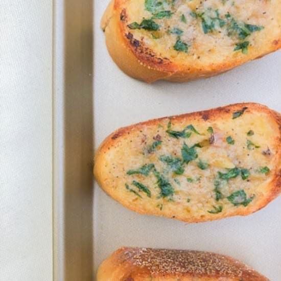 Roasted Garlic Bread Spread