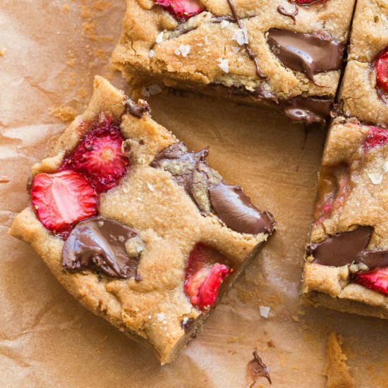 Strawberry Cookie Bars