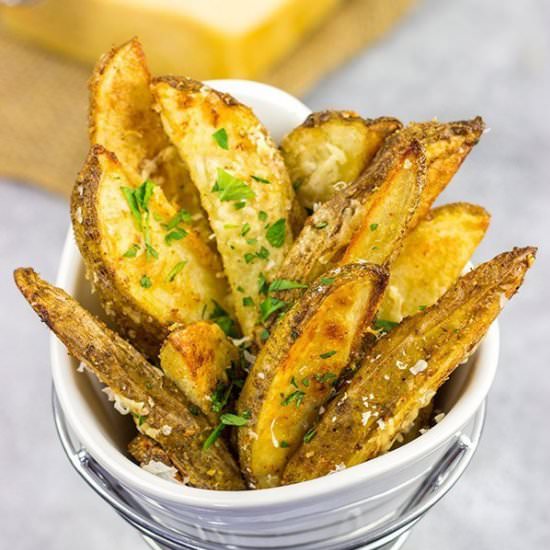 Garlic Parmesan Baked Potato Wedges