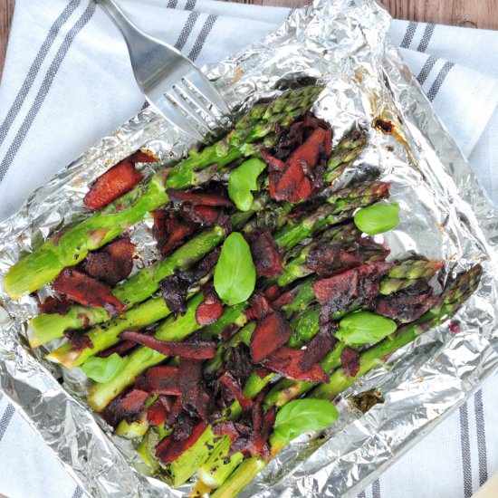 Grilled asparagus with carrot