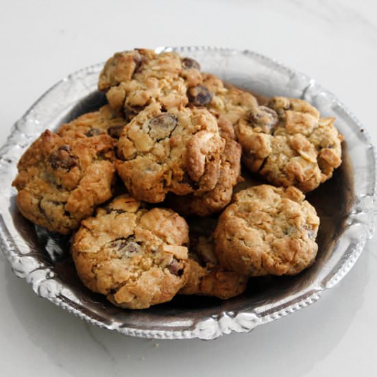 Cashew Cookies with Coconut