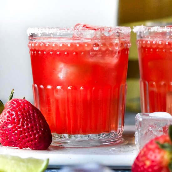 Strawberry Skinny Margarita