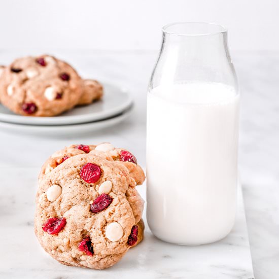 Cranberries and white chocolate coo