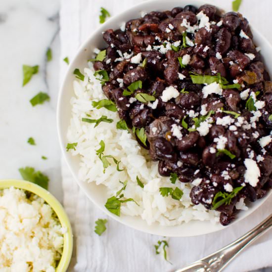 The BEST Slow Cooker Black Beans