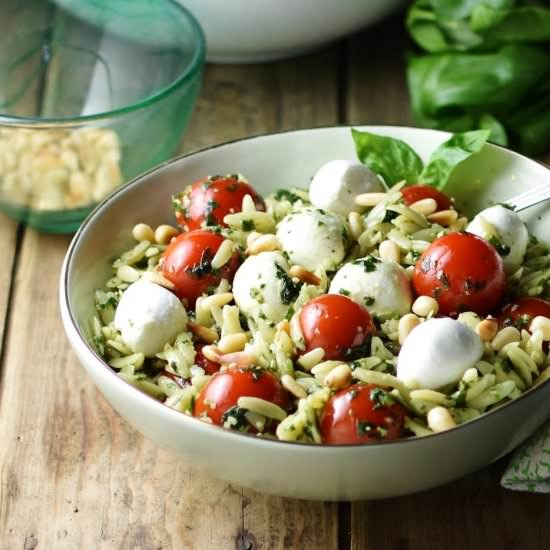 Caprese Orzo Salad with Pesto