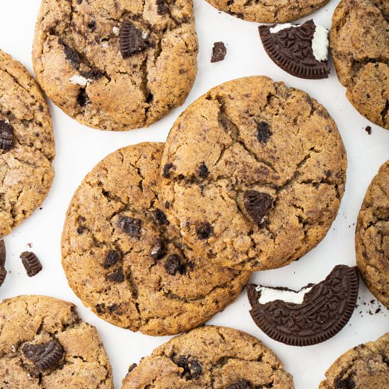 Chewy Cookies and Cream Cookies