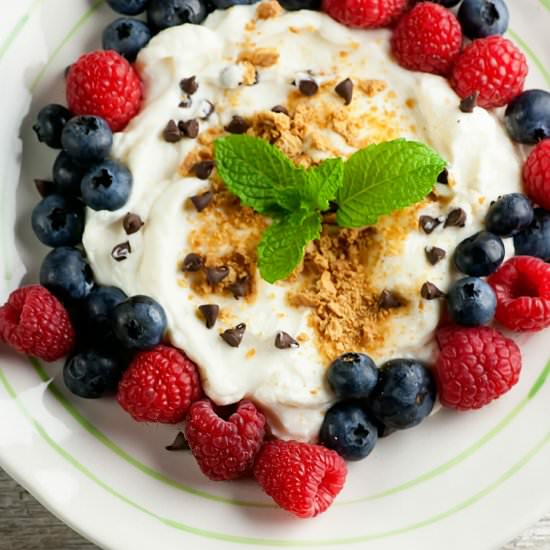 Easy Cannoli Cream with Fresh Berri