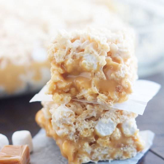 Caramel Stuffed Rice Krispie Treats